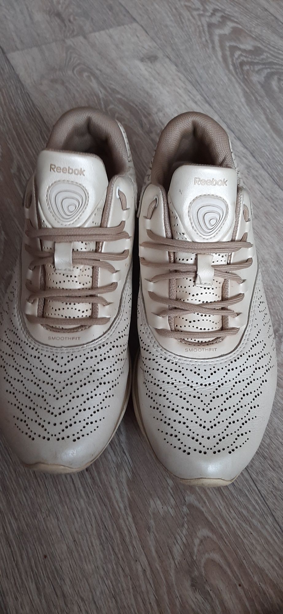 Кроссовки Reebok, оригинал, 37.5 р.