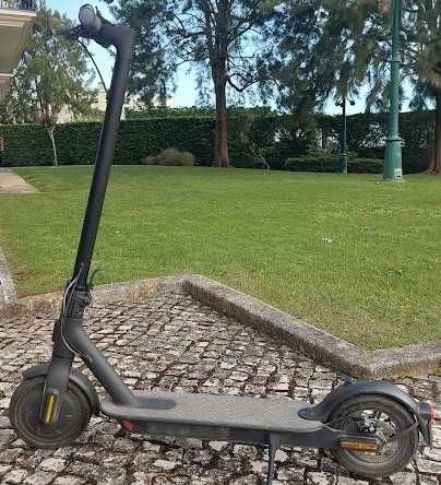 Trotinete Elétrica Xiaomi Essential