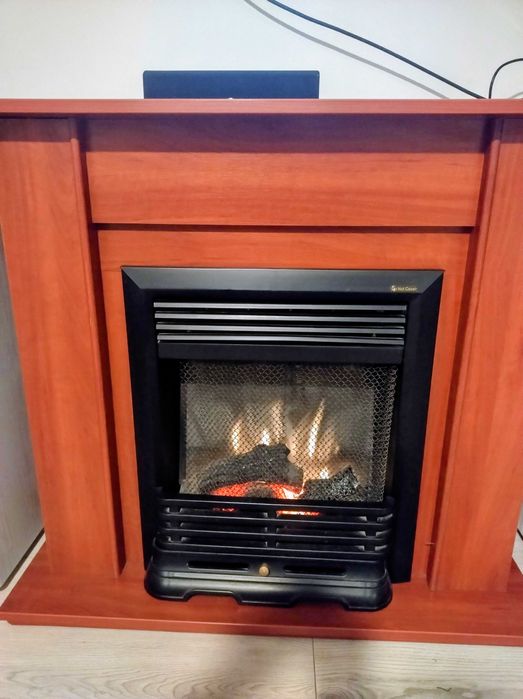 Komonek elektryczny z funkcją grzania