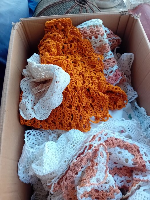 Conjunto de Linhas e Bordados Diversos