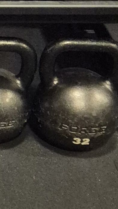 Kettlebell 32kg Forge