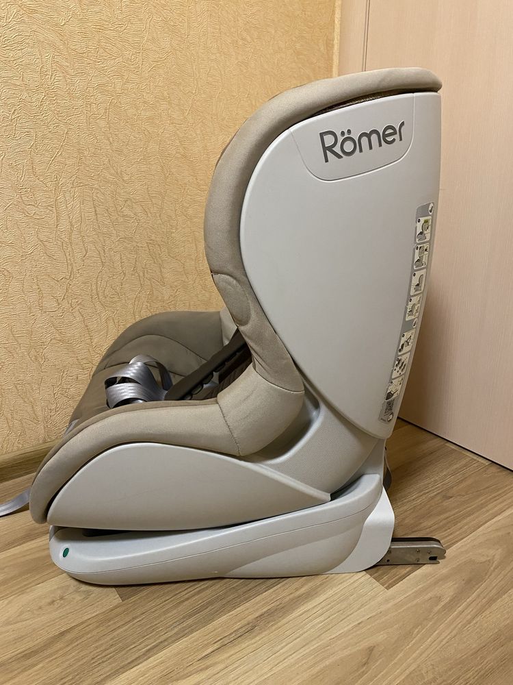 Автокресло Britax- Romer Trifix Isofix c 9 мес до 4 лет