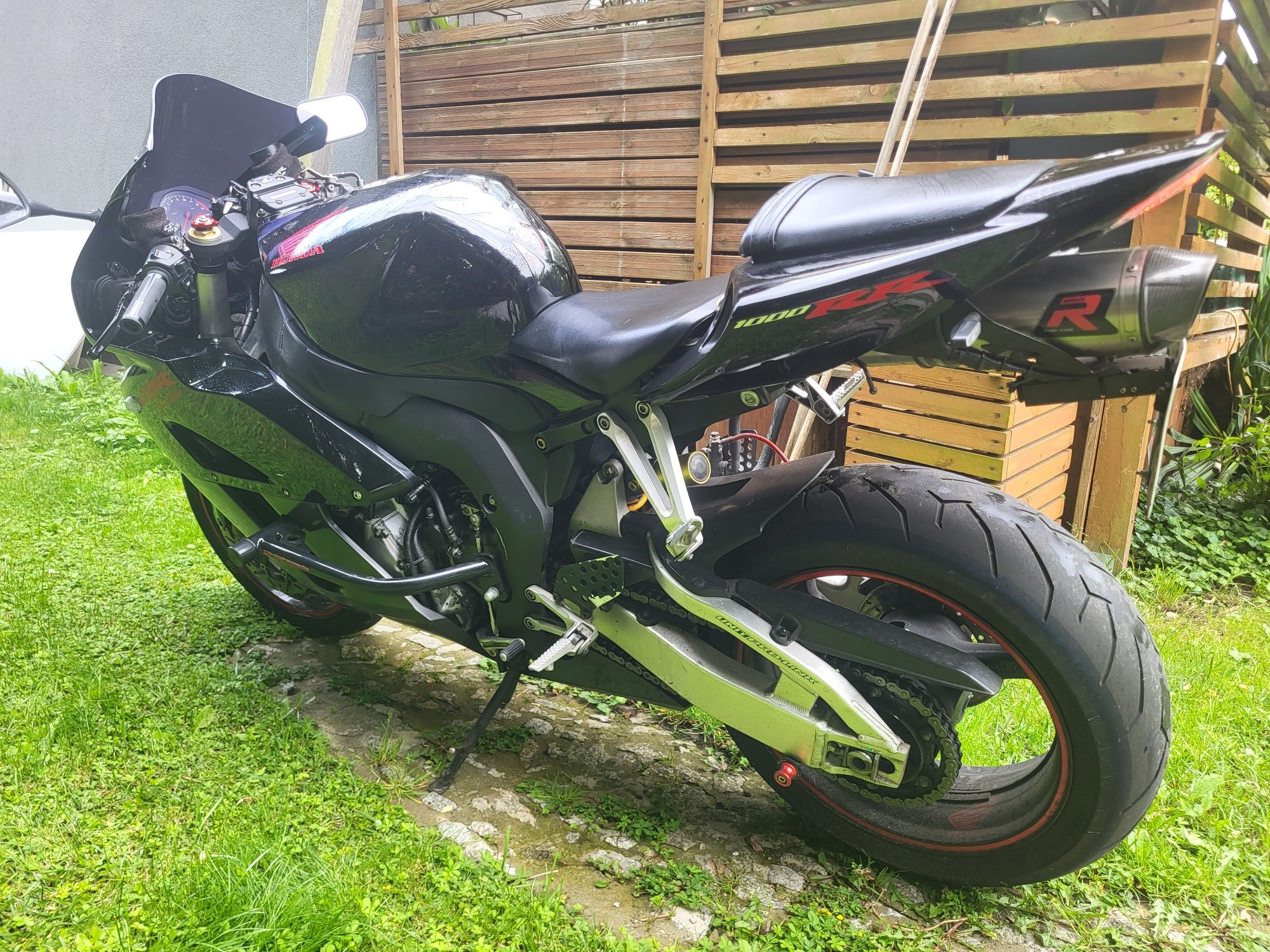 Cbr 1000 rr sc57a 2005 r.