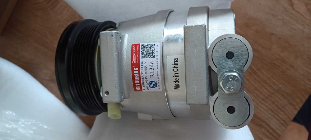 NOVO! Compressor Ar condi.  refrigerant:R134a OIL PAG45 OR EQuiv r134A