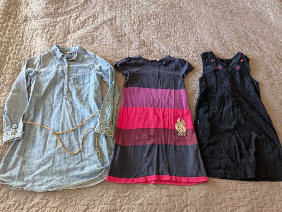 Пакунок речей на дівчинку 122 см