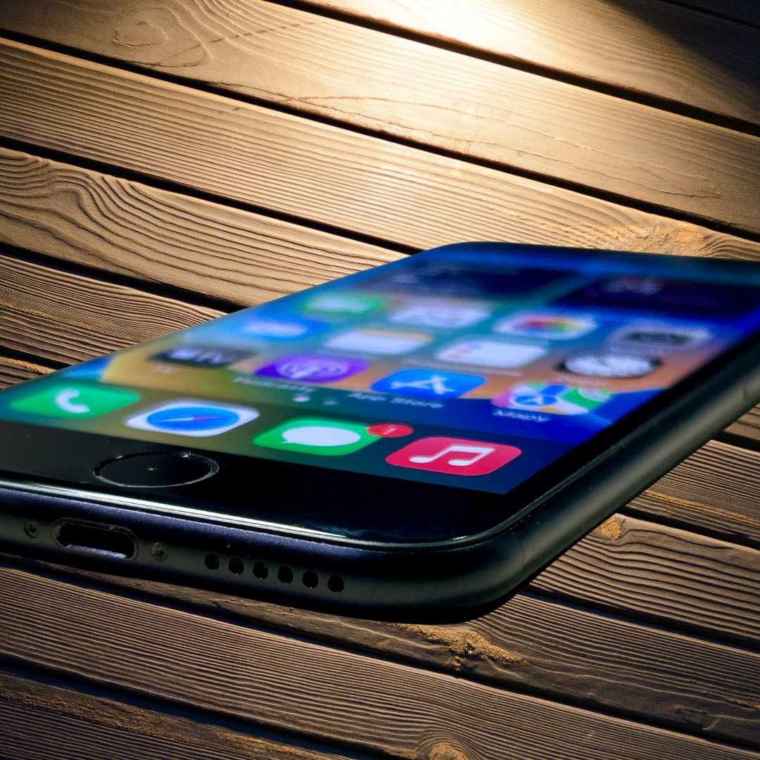 iPhone SE gen 2 (2020) - Osobiście