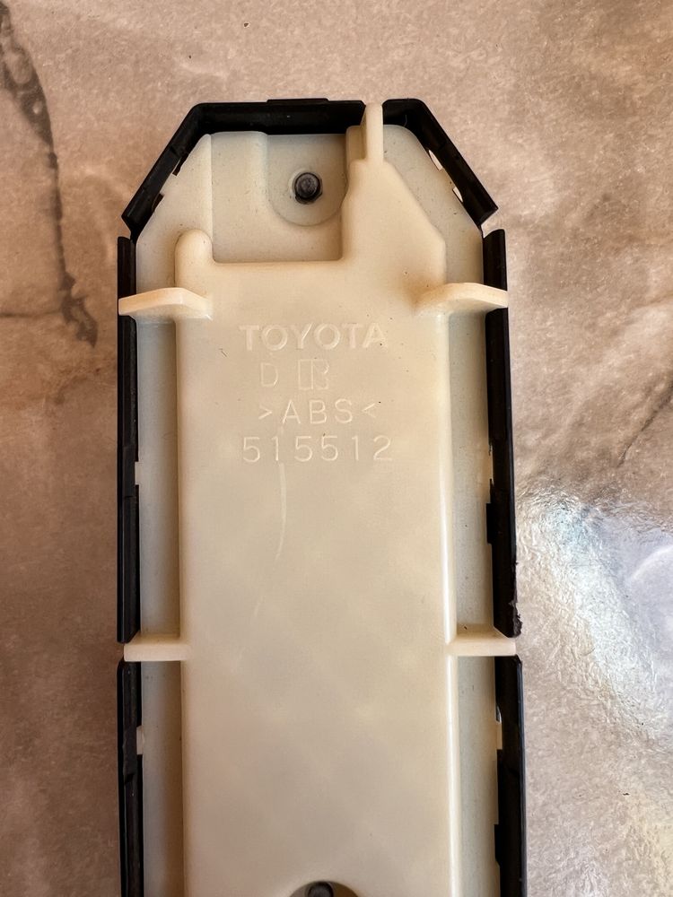 Блок управления стеклоподъёмниками Toyota Camry 40