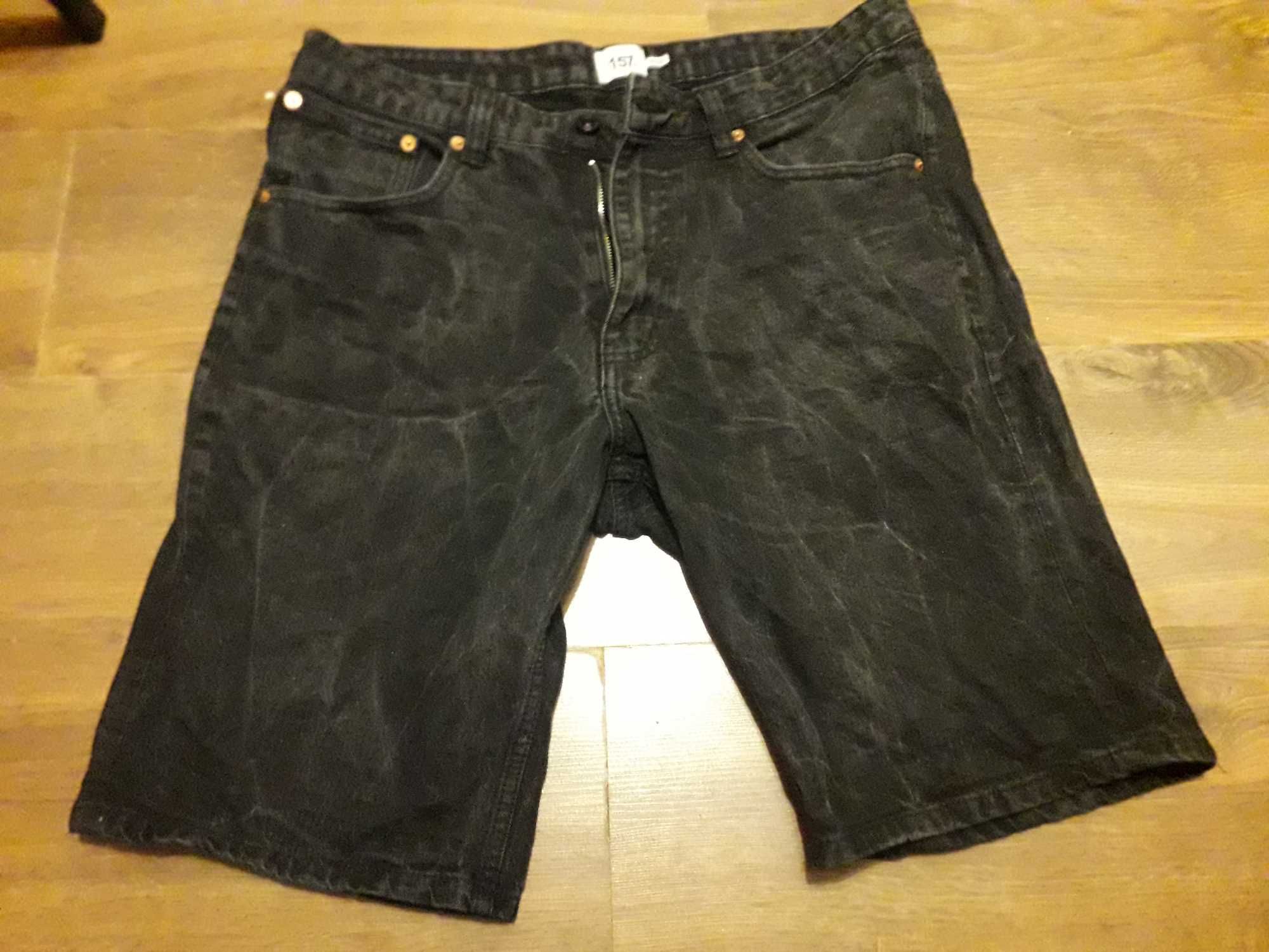spodenki jeansowe