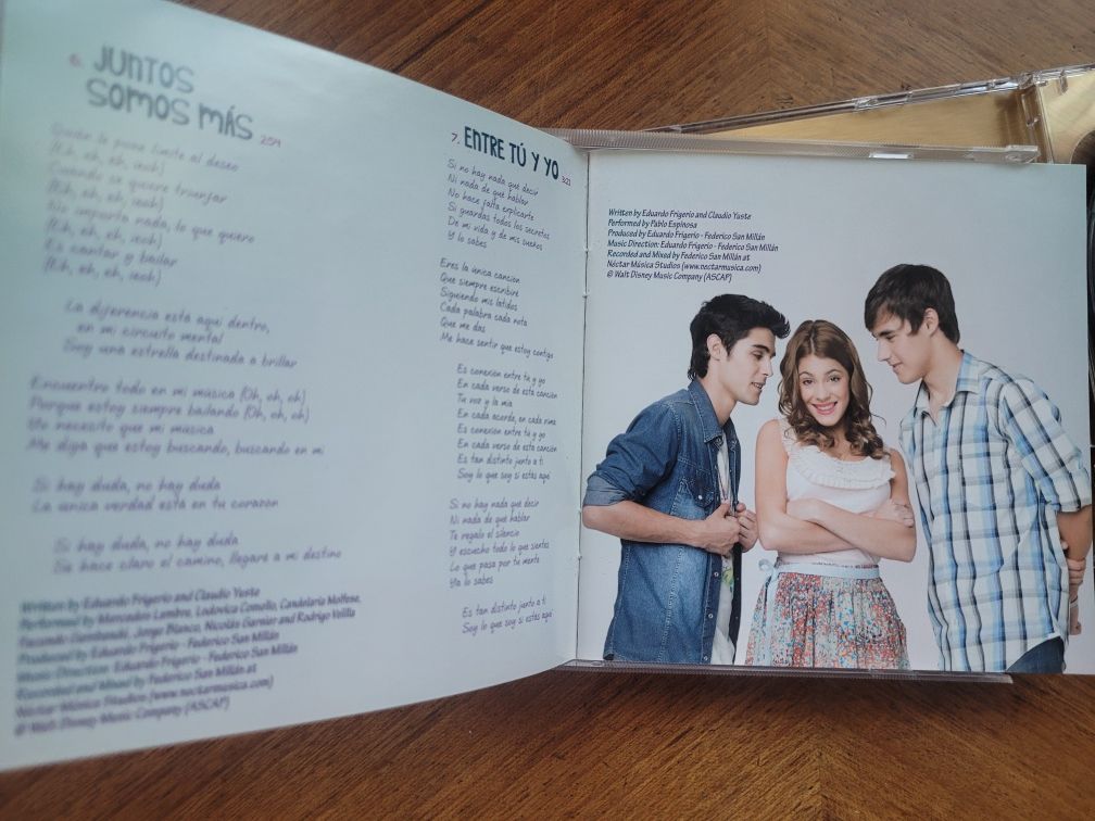 CD x 2 Violetta/Cantar es lo que soy Wer.ekskluzywna 2013 Disney