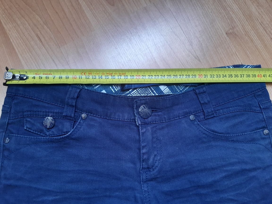 Calções, Basic Collection
12-13 anos.