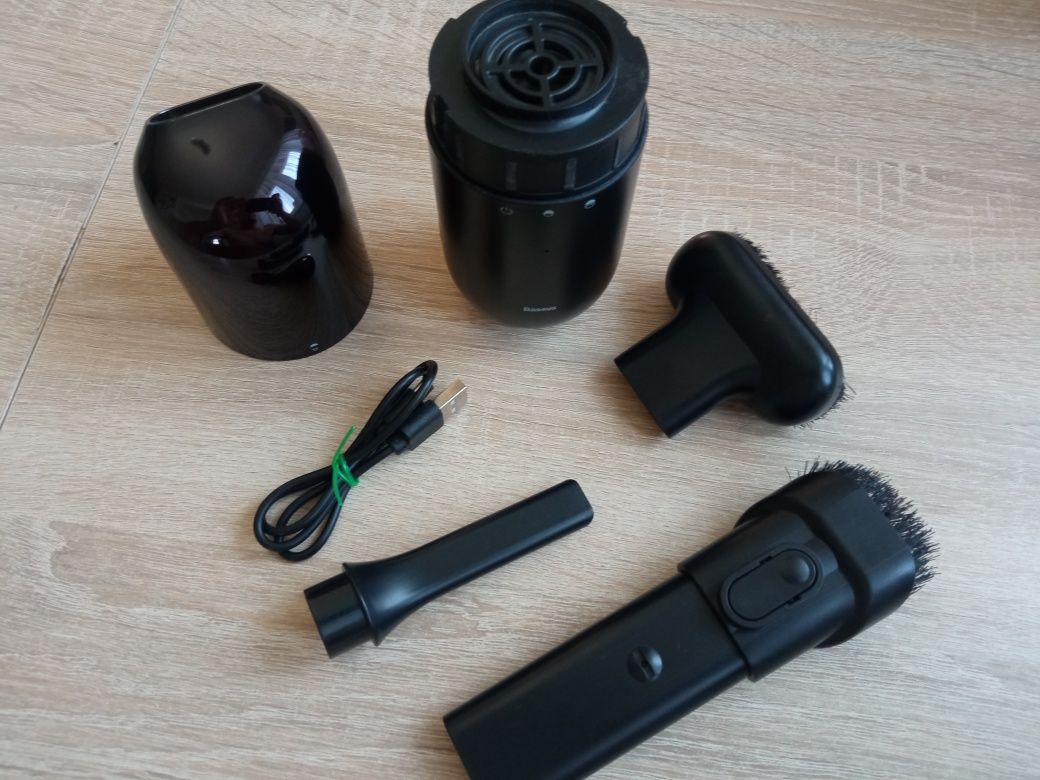 Mini odkurzacz do samochodu do klawiatury itp BASEUS