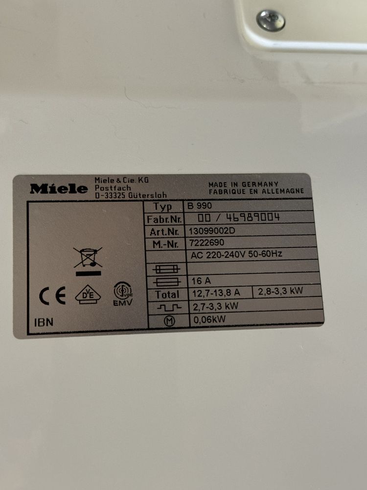 Акція! Прасувальний каток Miele B 990 995  |