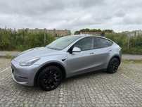 Tesla Model Y Long Range AWD - 2023 + Extras / Iva Dedutivel