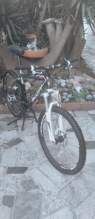 Várias em stock apartir de 100euros