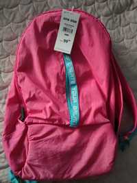 4F, plecak różowy damski, nowy z metką 
Wysokość 47
Szerokość 30 głęb