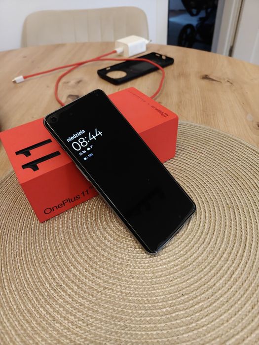 One Plus 11 5G 16/256