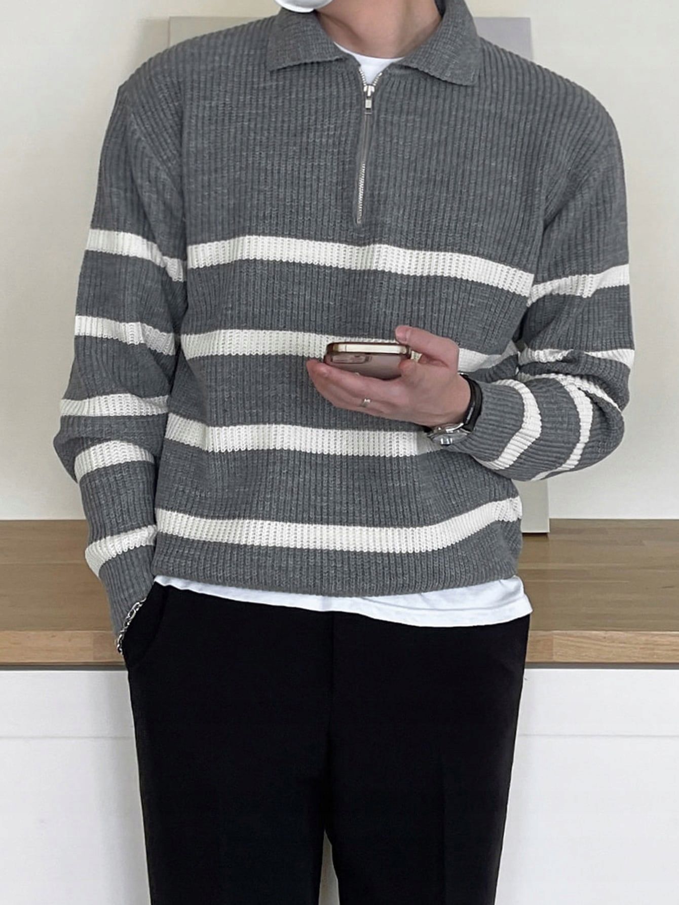 Sweter Męski W Paski Z Kołnierzykiem Szary Casual Dazy M