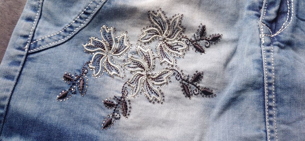 Spòdniczka mini Armani jeans rozmiar s/m