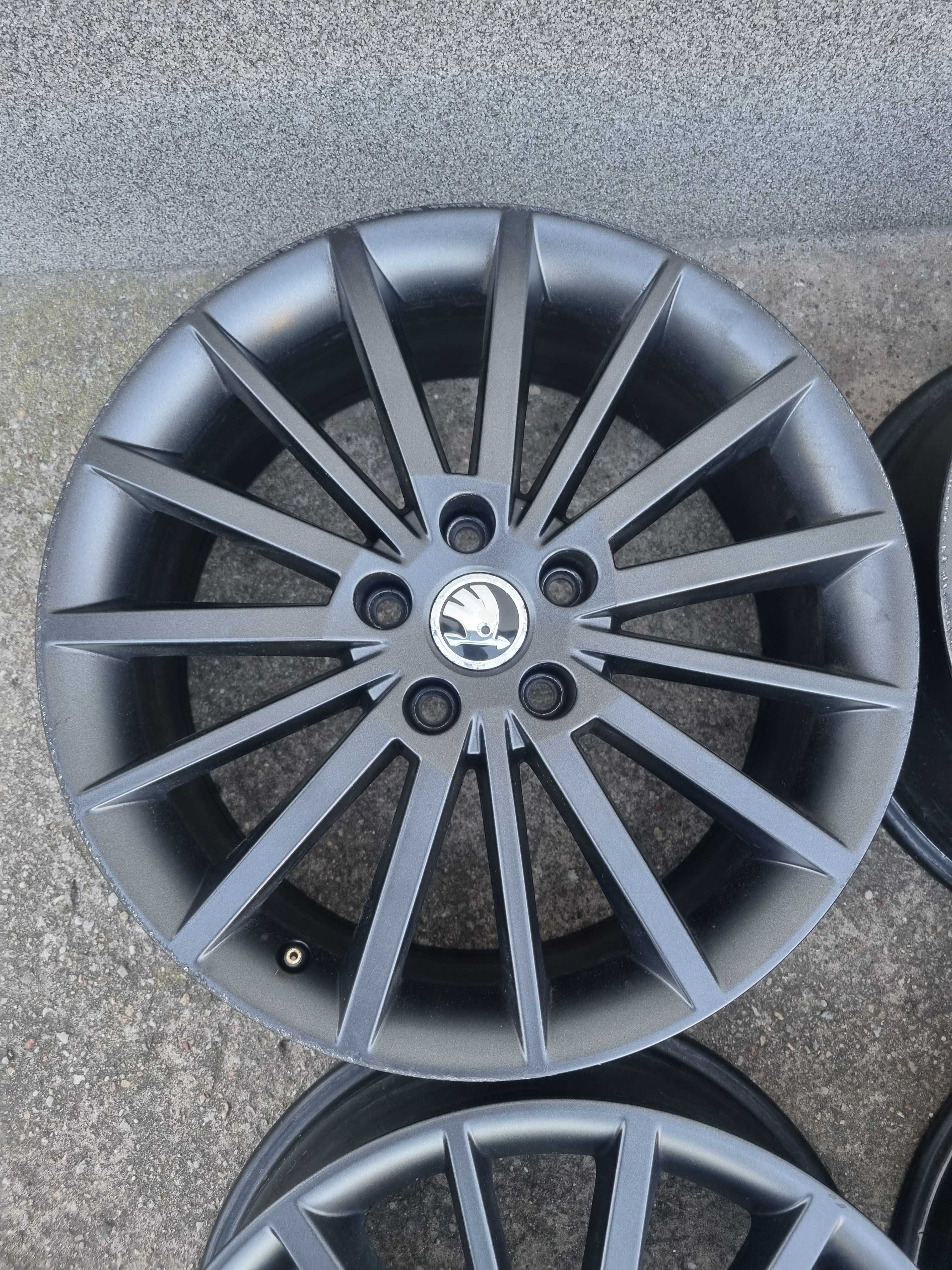 FELGI ALUMINIOWE 5x112 R18 7,5Jx 18 ET51 SKODA Octavia SuperB KPL FA72
