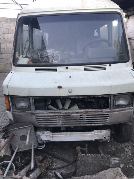 Продається Мерседес 210