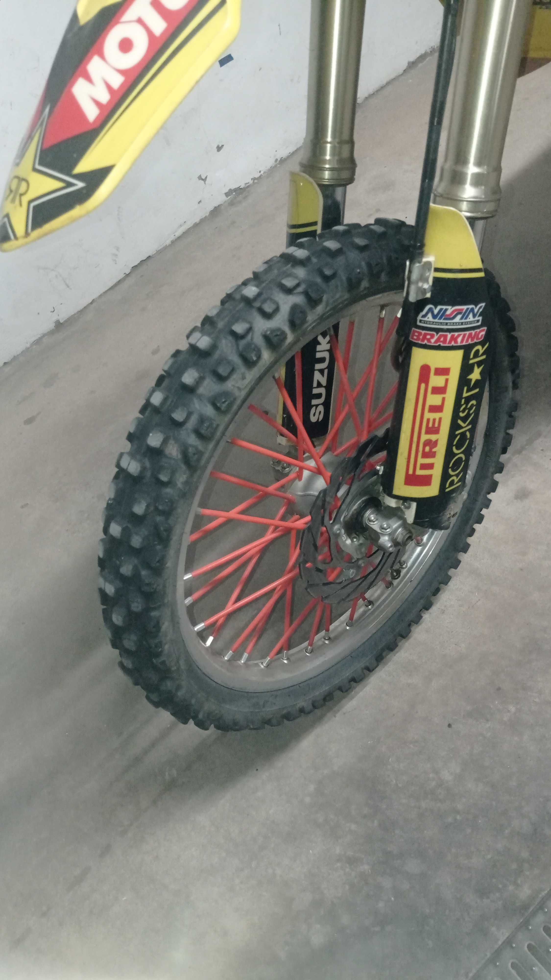 Suzuki RMZ 450 - Matriculada