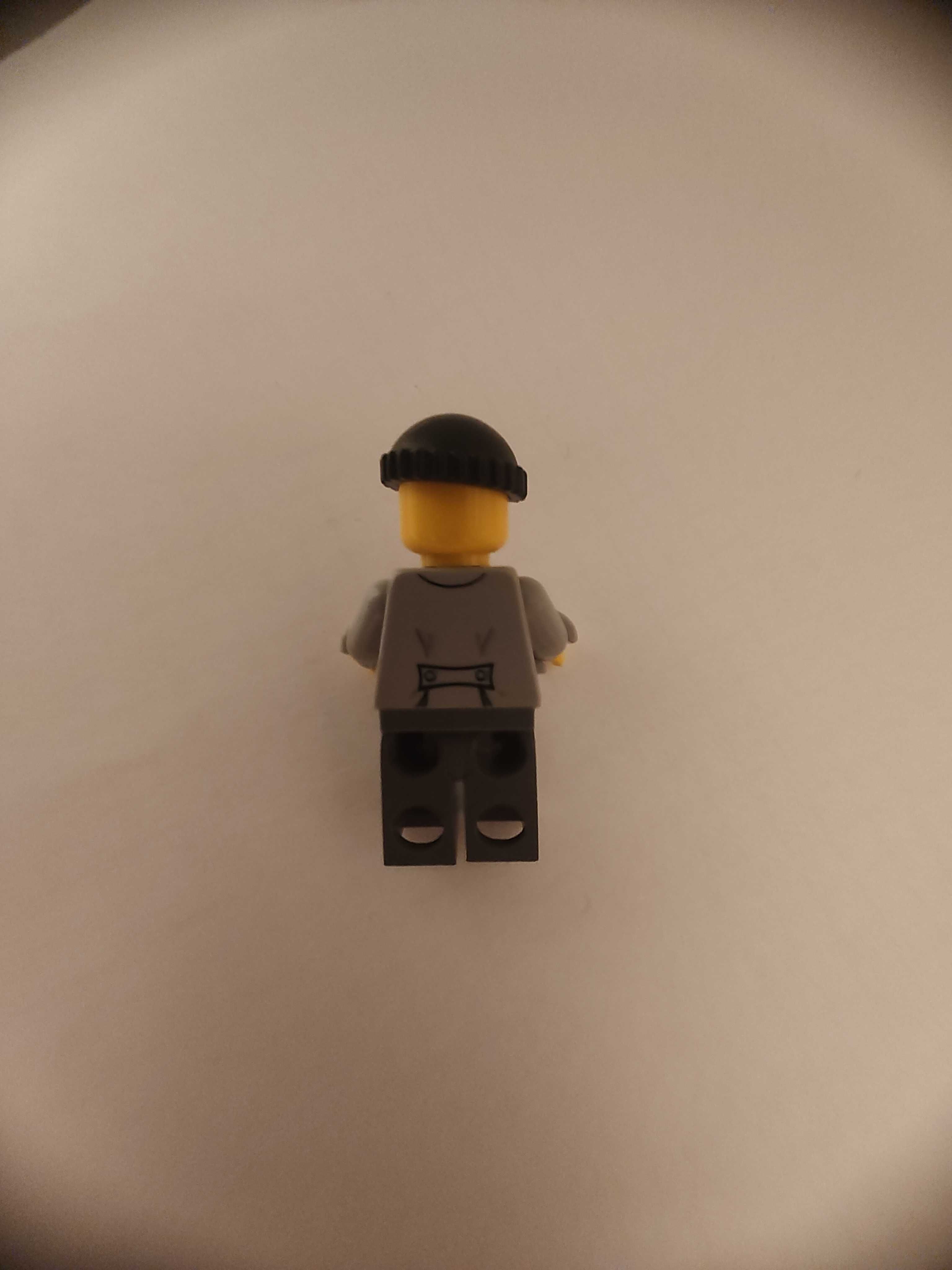 LEGO figurka, złodziej złodziejka stan bdb