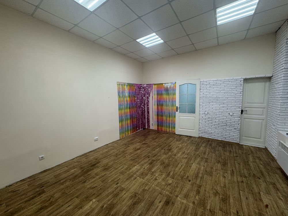 Продаж комерційного приміщення! Центр міста!