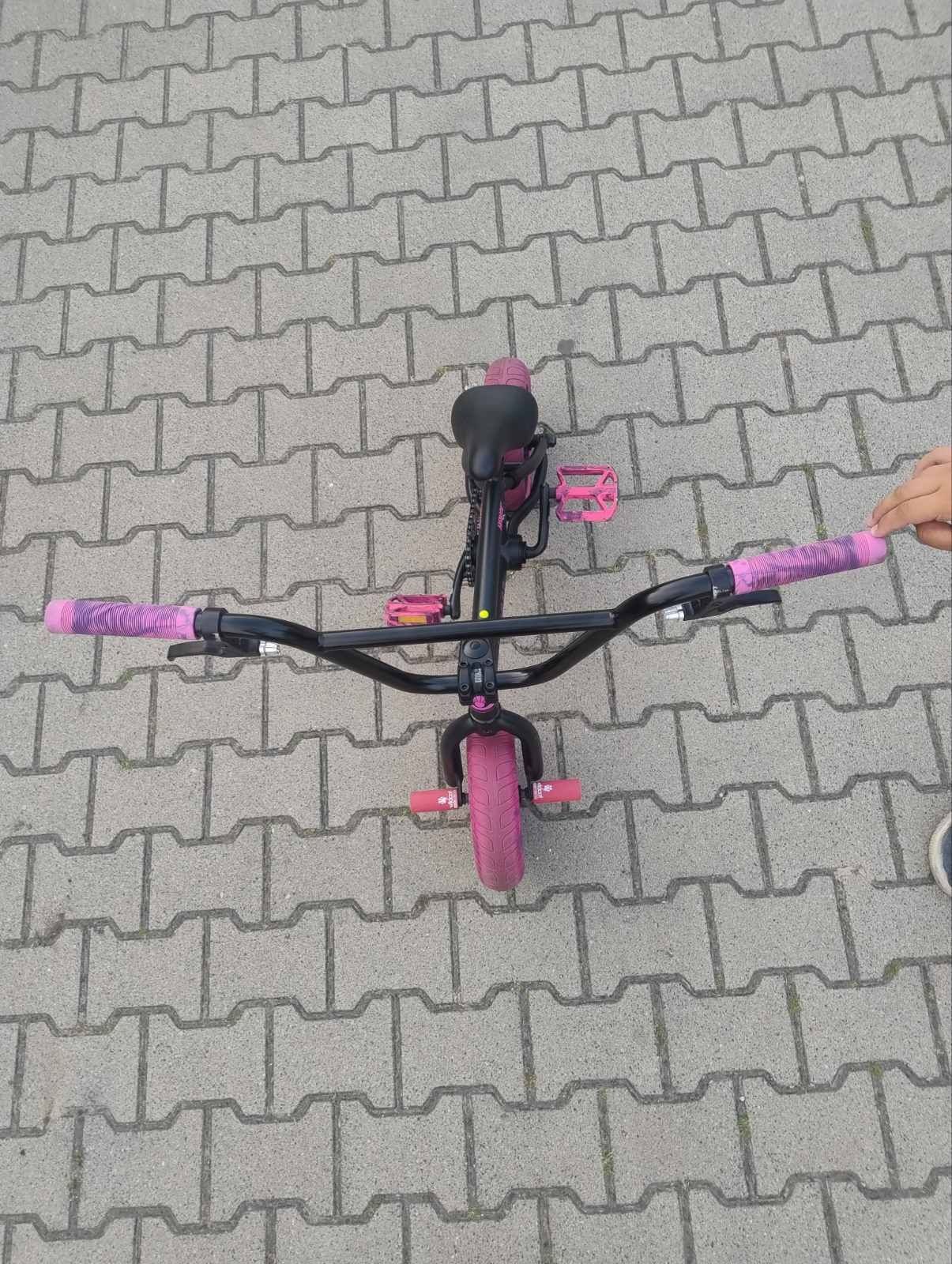 Mini BMX Invert różowo-czarny