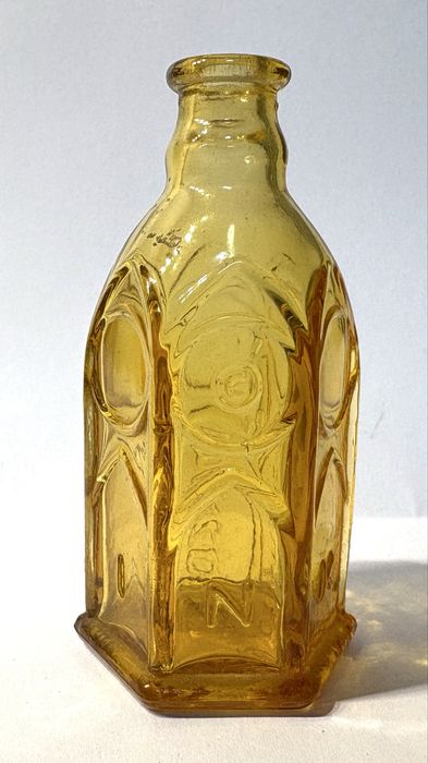 Conjunto de 3 frascos miniaturas Wheaton NJ em vidro âmbar