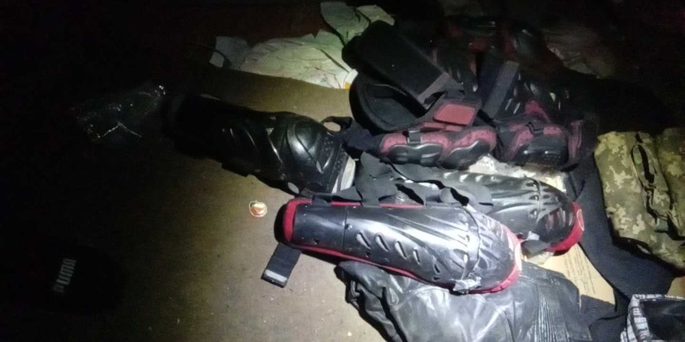 Продам мотошлем трансформер и мотоэкипировку