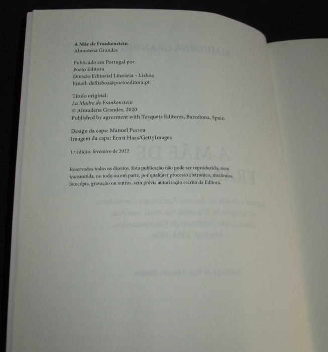 Livro A Mãe de Frankenstein Almudena Grandes