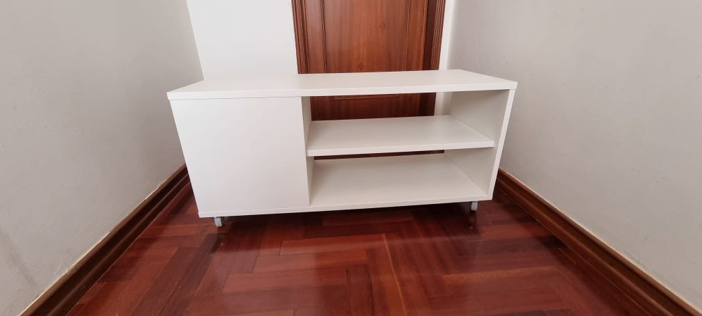 Mesa de centro vihals ikea 35€