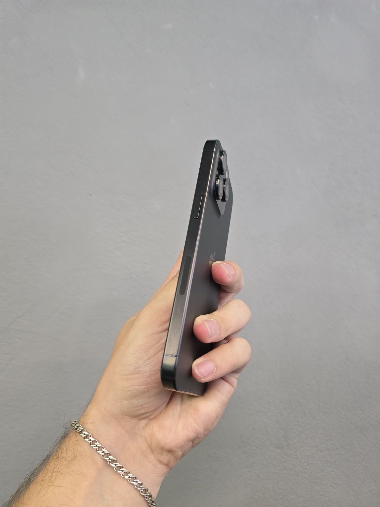 iPhone 15 Pro Max 256Gb Black Titanium Neverlock з Гарантією