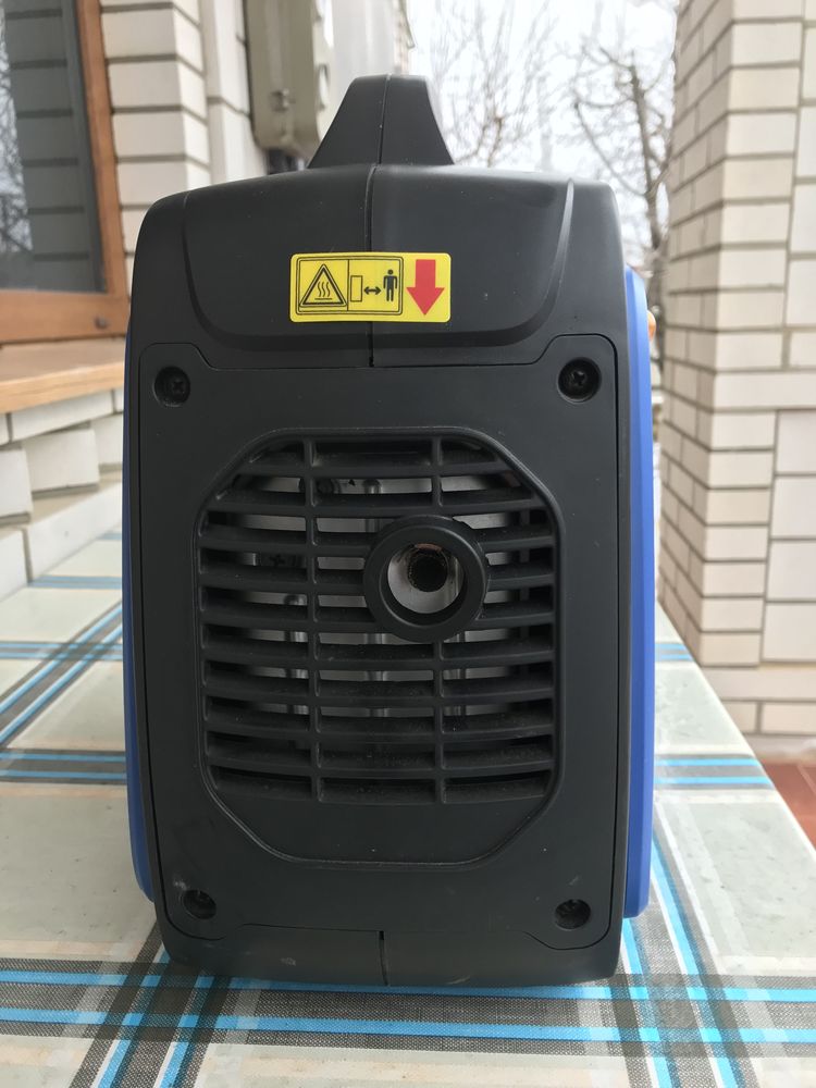 Инверторный бензиновый генератор XYG950I на 800w