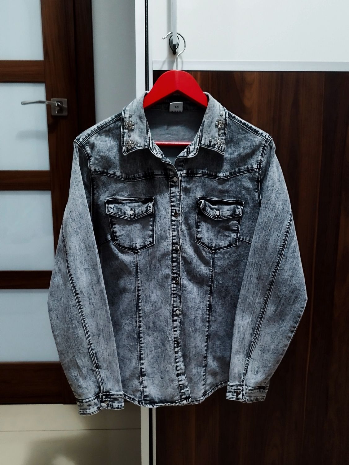 Śliczna koszulka Jeans dekatyzowany roz. XL z kryształkami