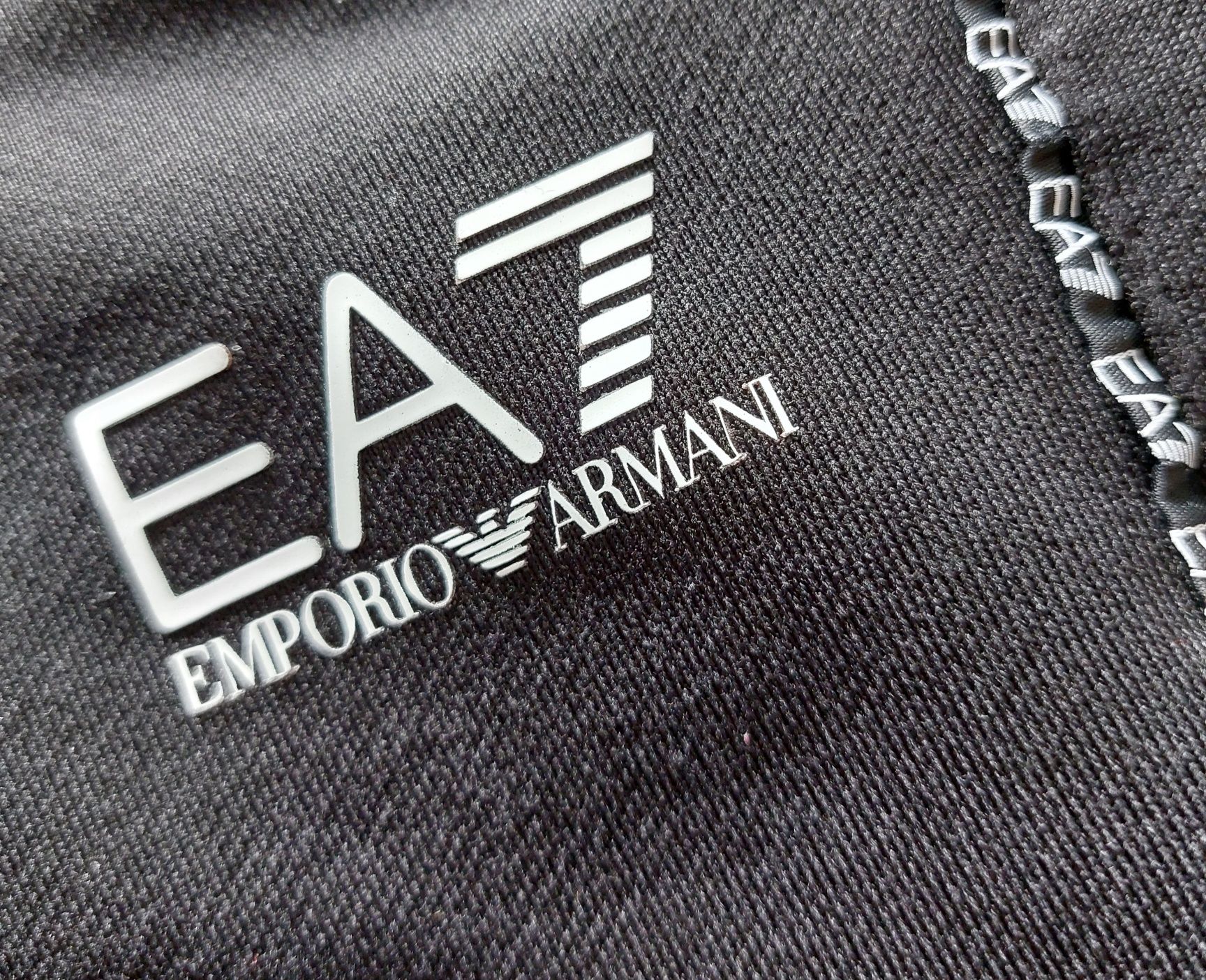 EA7 emporio armani spodnie dresowe jogger męskie śliskie r. XXL