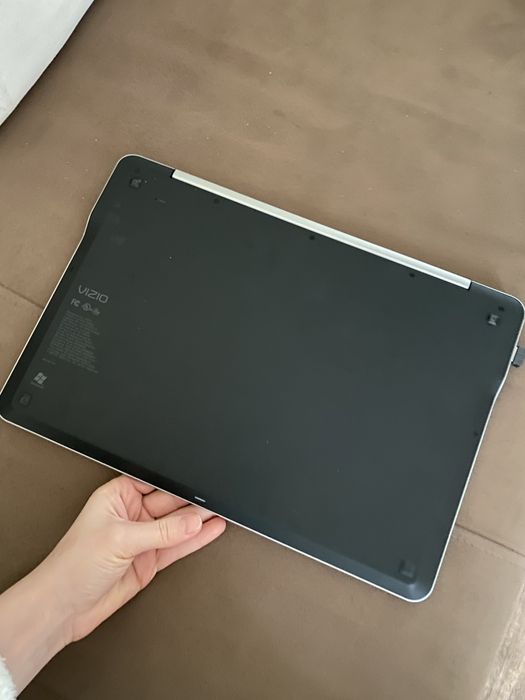 Ноутбук ультробук Vizio CT-14