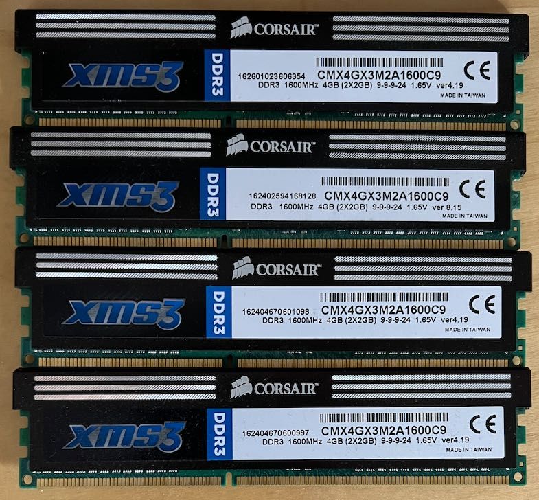 Pamięć Corsair XMS3 DDR3 4x4GB  CMX4GX3M2A1600C9