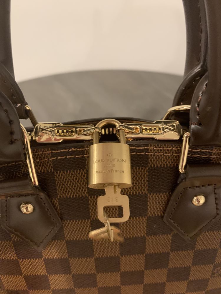 Torebka louis vuitton alma bb