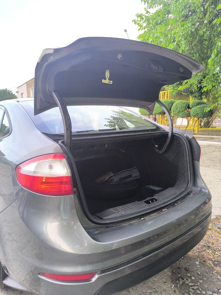 Ford Fiesta 1.6 2013
