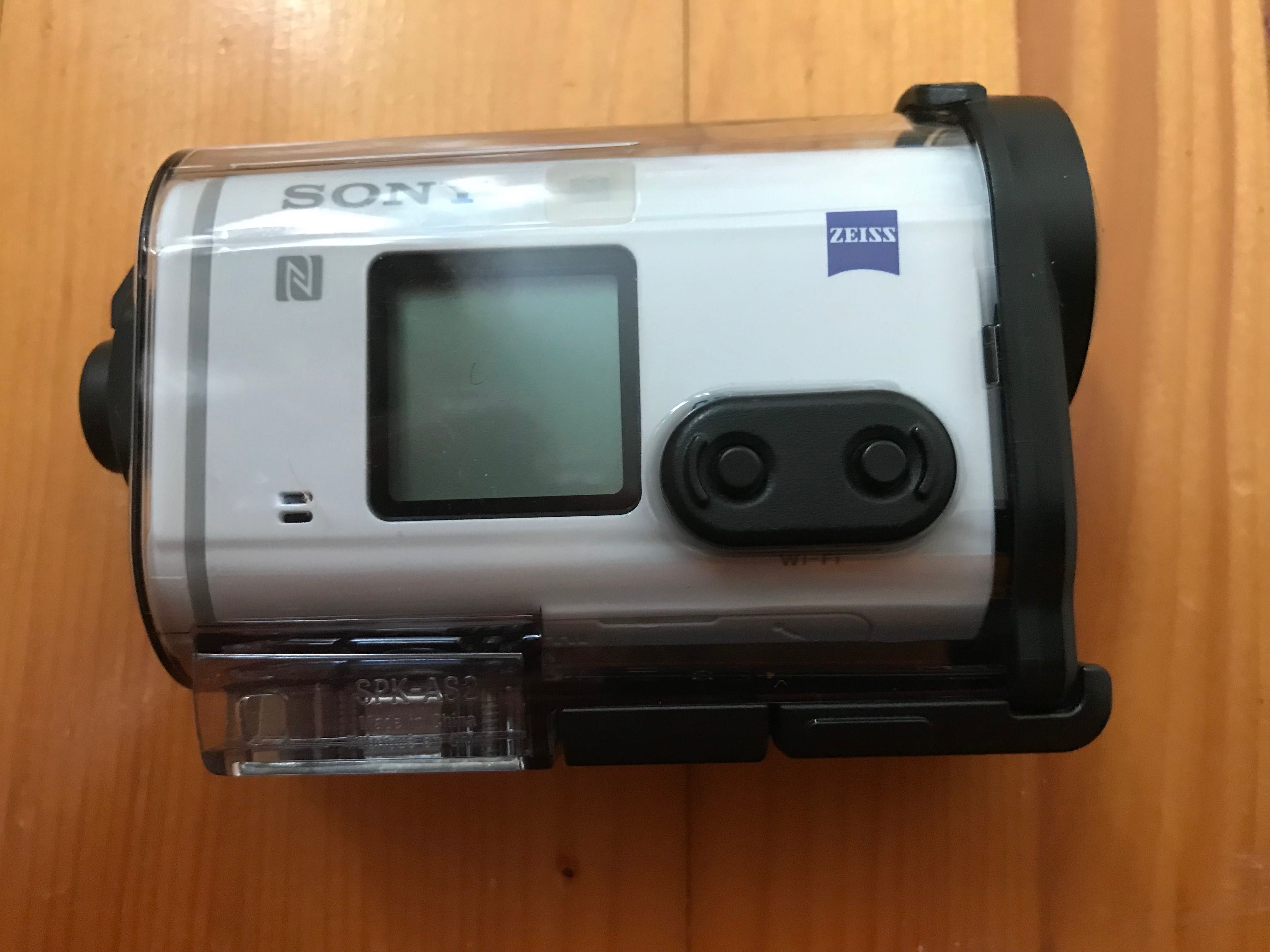 Видеокамера Sony HDR-AS200V