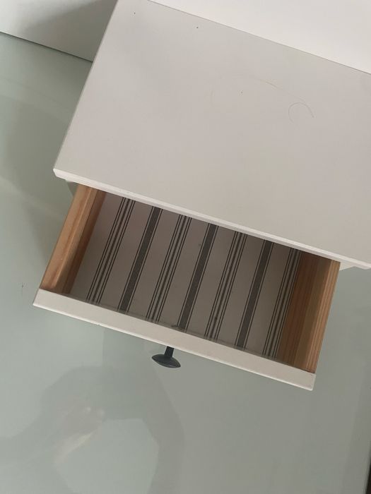Biała toaletka IKEA