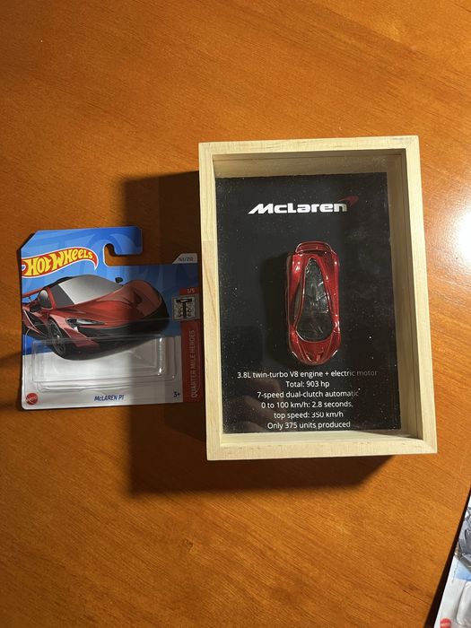 Hot wheels variados