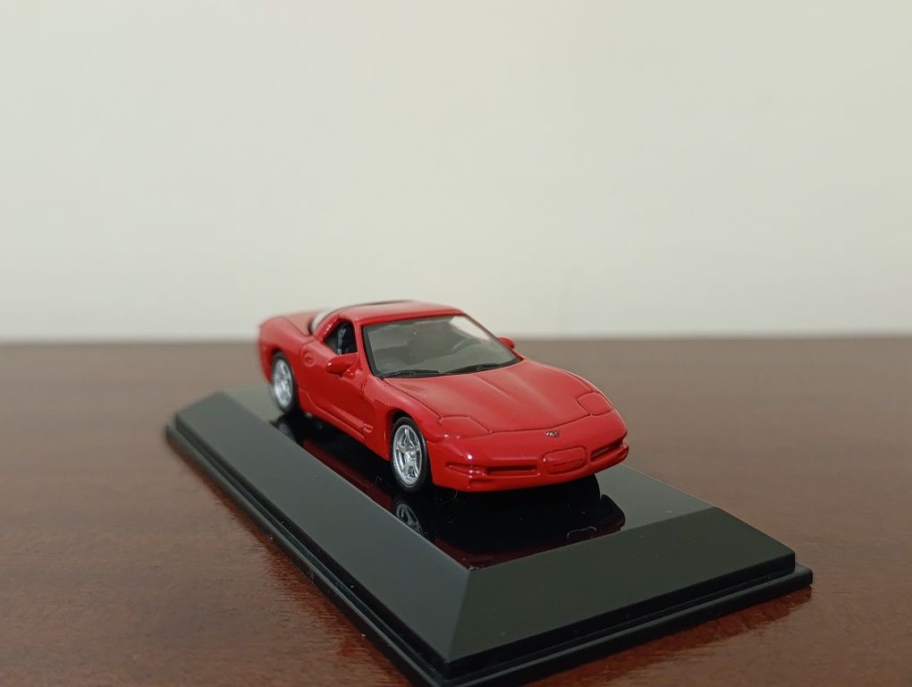 Chevrolet Corvette C5 Coupé 1/64