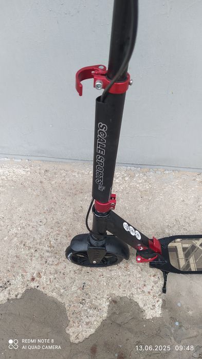 Продам Самокат в отличном состоянии.