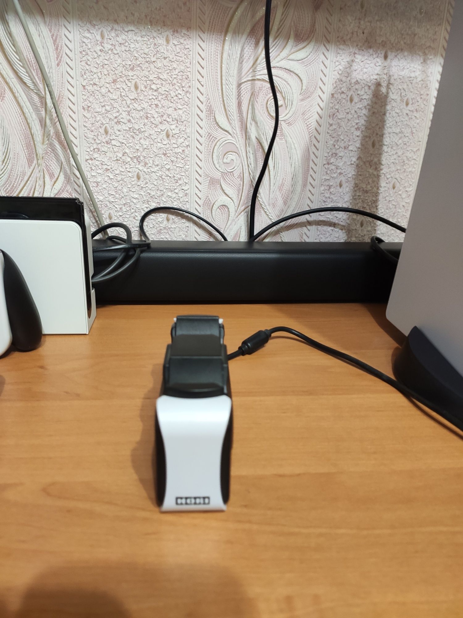 Зарядна станція Hori Dual Charge Stand for PlayStation 5