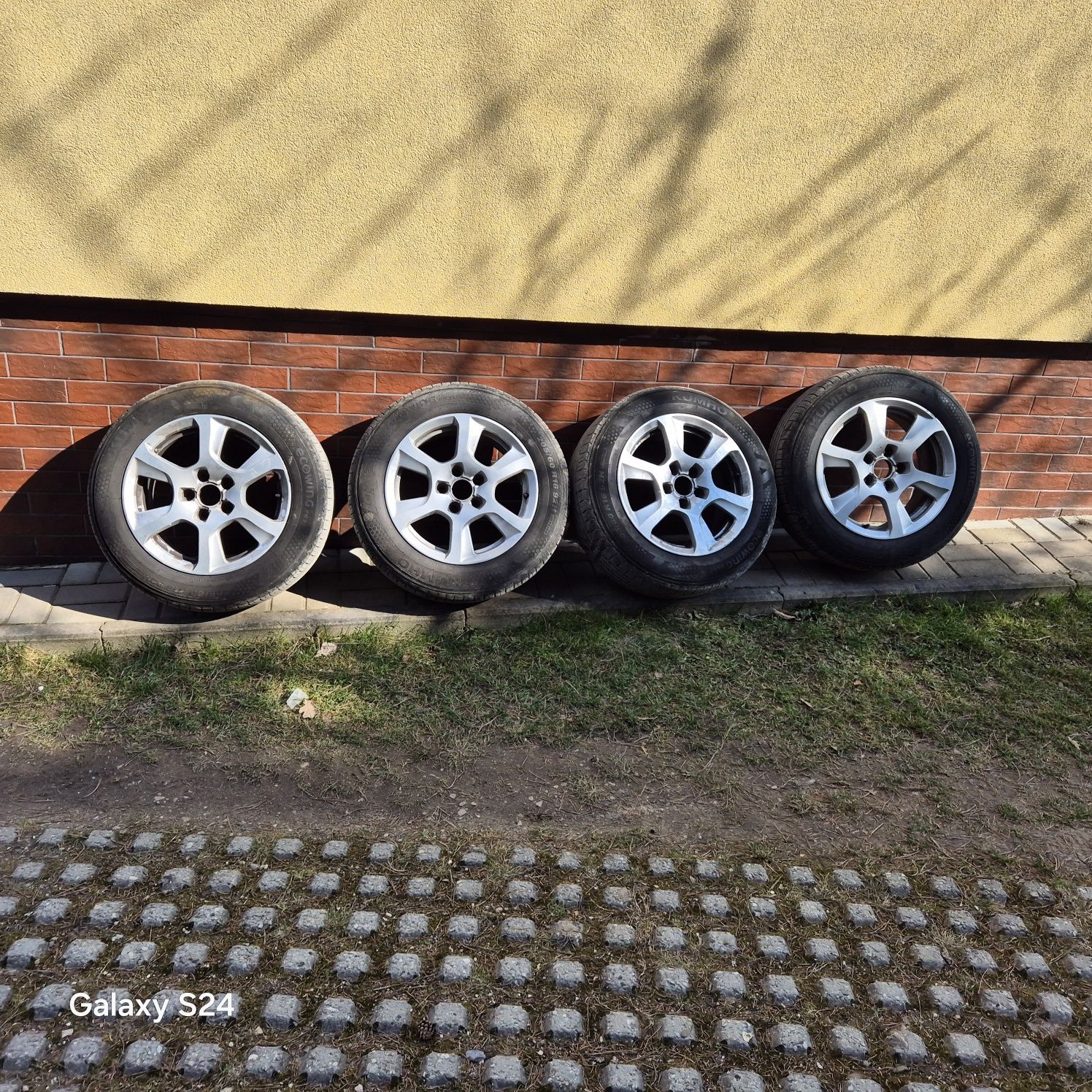 Felgi 16 Audi A4 5x112 Kumho Ecowing