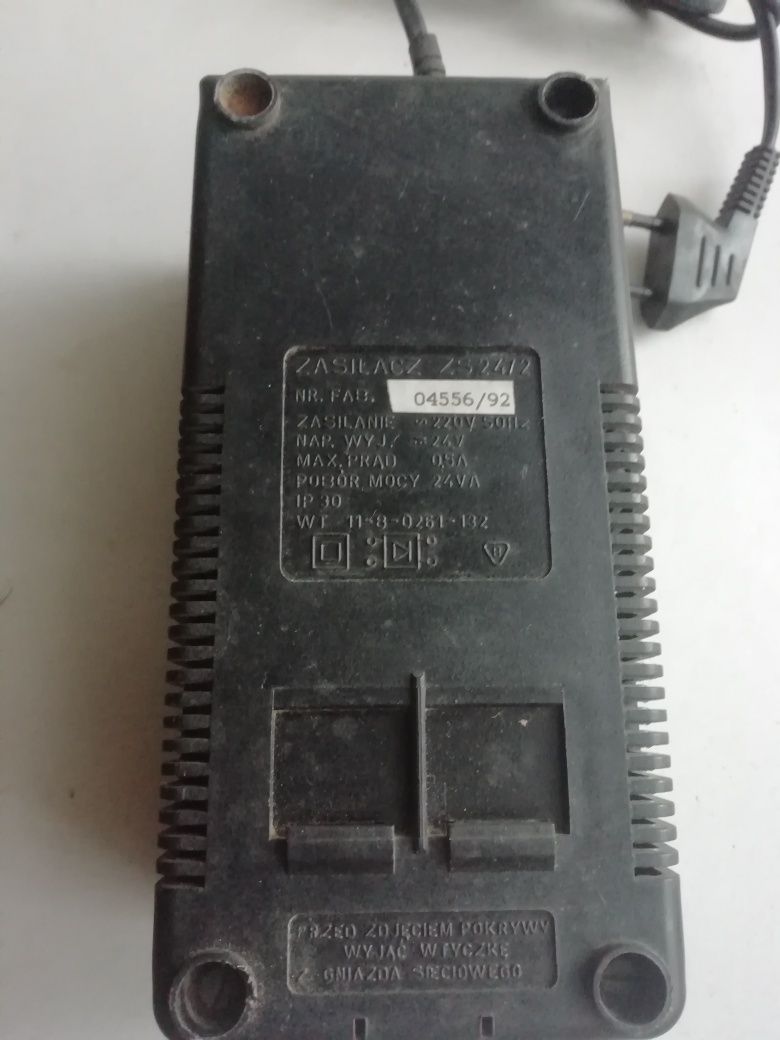 Do sprzedania sprawny zasilacz Telkom Telos ZS24/2  z czasów PRLu