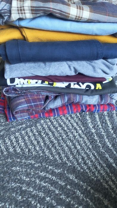 3. Paczka ubrań rozmiar S/M męskie
