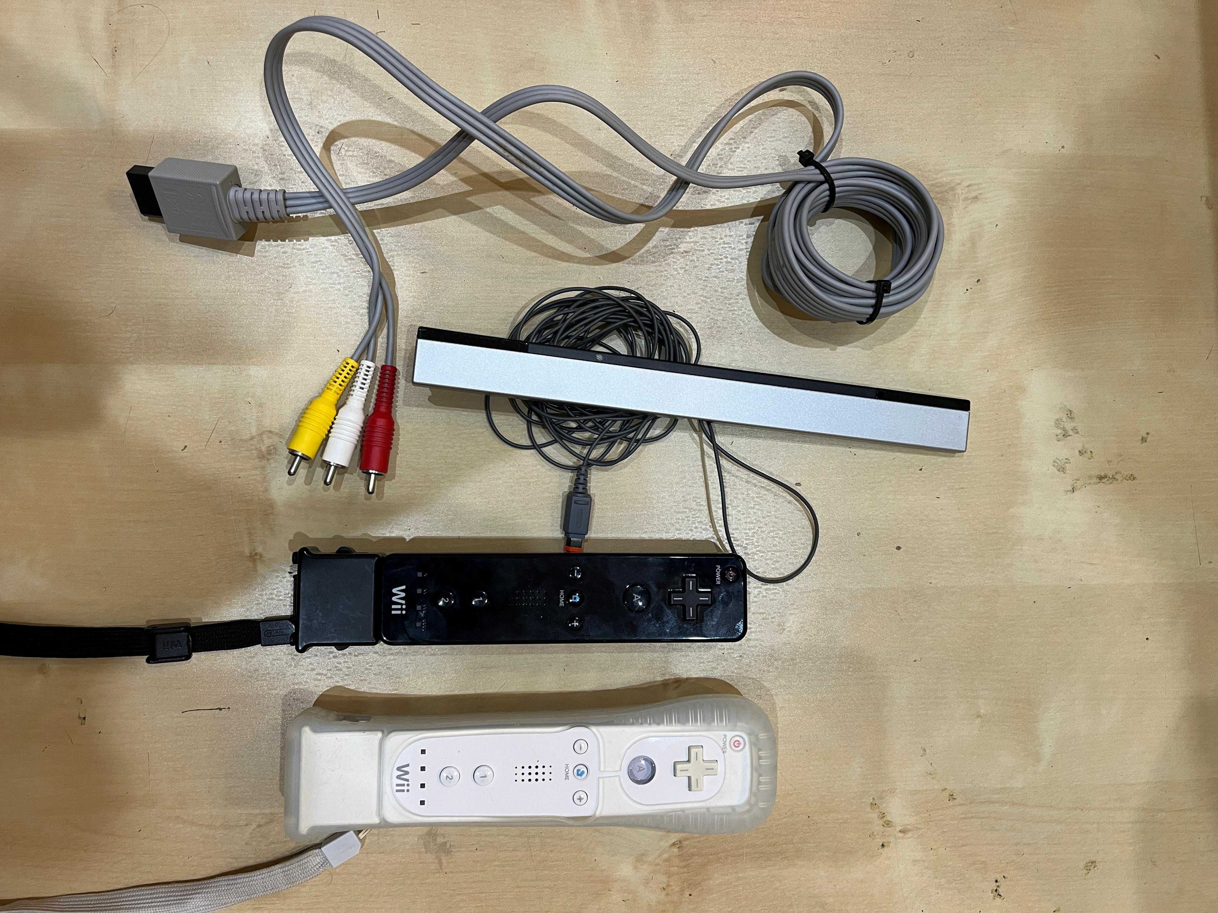 Nintendo Wii preta com 2 comandos + acessórios (pronta a jogar!)